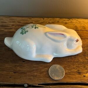 Belleek Vintage Rabbit Porcelain Figurine White Shamrock Bunny Ireland Pottery